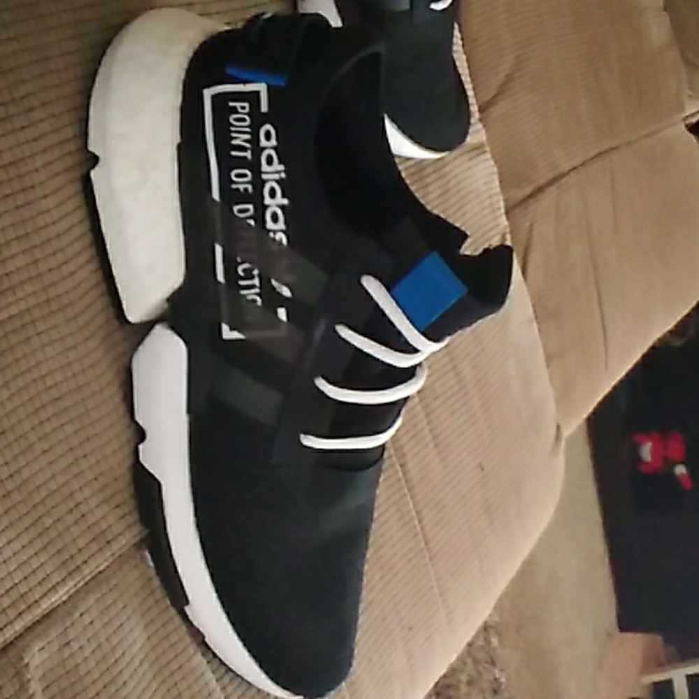Size 11 men's Adidas p.o.d.